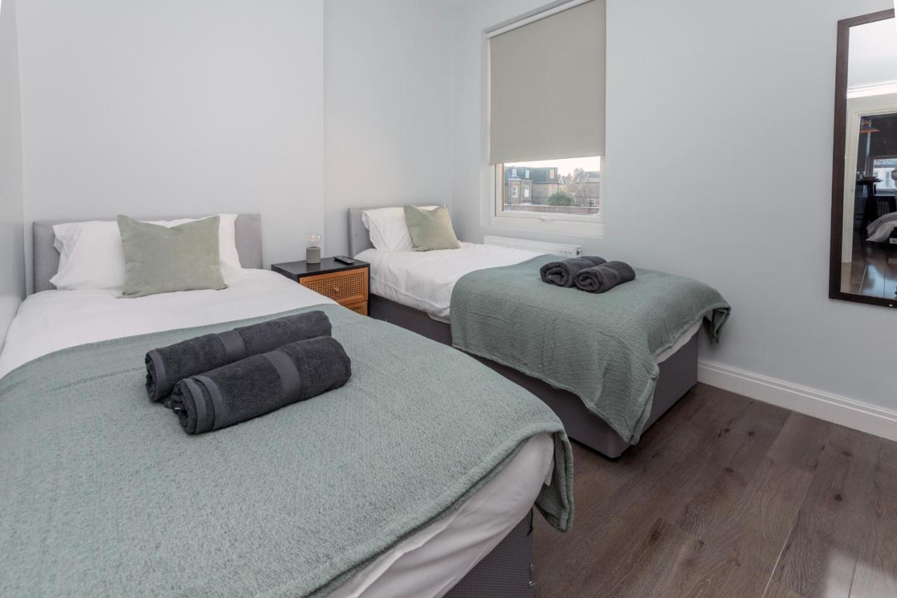 Taylor'S Apartment Wimbledon London Exterior photo