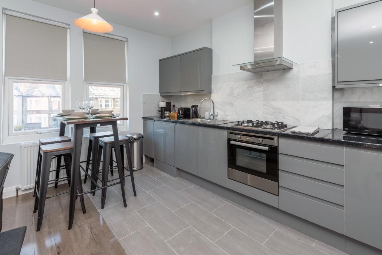 Taylor'S Apartment Wimbledon London Exterior photo